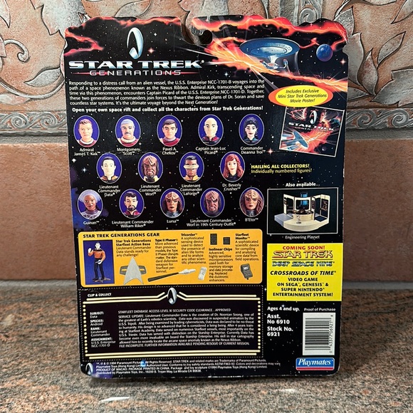 Star Trek Generations LT Commander Data Figurine - Picture 5 of 8
